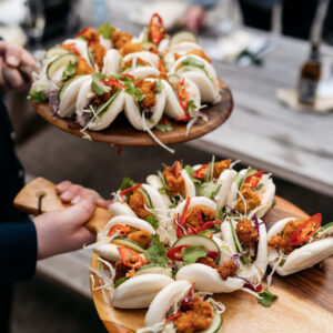 Roaming cocktail food